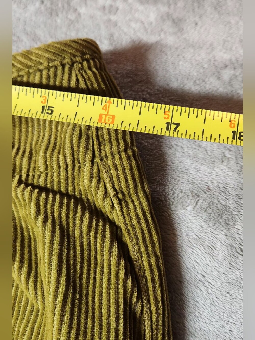 We The Free The Harlow Mid Rise Wide Leg Corduroy Pants in Olive Size 28 - Picture 7 of 10